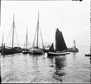 1906 08 04 Norvège Bergen barques et mats