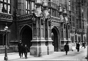 1903 07 12 Londres  Houses of Parliament petite porte