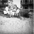 1916 07 Villers sur mer enfants Stourm L.R et Dupré La Tour