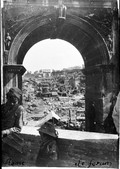 1900 04 12 Italie Rome  le forum à travers l'arc de Septime Sévère