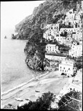 1900 04 23 Italie la cap d'Orsa et la côte à contre-jour