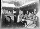 1898 11 Chine T'A Wouan T'An cour de l'église à mon départ