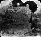 1899 01 Chine Grand vase en pierre sculptée (photo P.G. Maurice)