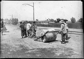 1899 05 Chine Pékin La première route macadamisée et le premier trolley à Pékin