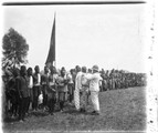 1929 09 15 Congo  Kibati décoration du chef Mr Mwa Kayembe en présence du président de la Shell