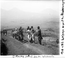 1929 09 19 Tanzanie Demay  en Tipoye à son arrivée à Mabungo au pied du Noahinga 3473m