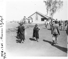 1929 09 27 Kenya Gilgil femmes à la gare