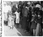 1929 08 17 Zimbabwe Wankie-Hwange spectateurs regardant la danse