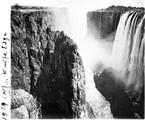 1929 08 18 Zimbabwe Victoria Falls Knife Edge