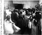 1929 09 01 Congo Panda sortie de la messe de 6h15