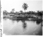 1929 09 05 Congo pauvre village de paillotes sur la rivière Lualaba