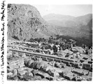 1936 10 02 Grèce Delphes le grand temple d'Apollon et les congressistes de l'Institut de Statistiques
