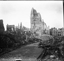 1915 07 30 Arras l'hôtel de ville et la rue Saint Géry