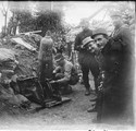 1915 07 01 Belgique dans les tranchées de 1ere ligne tir de crapouillot de 58 mm 50 kilos d'explosifs