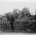 1916 07 07 Somme dans les ruines de Dampierre