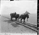 1918 07 25 charrettes retour du Mont-Saint-Michel