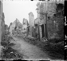 1919 05 10 Reims dans les ruines de la rue des élus