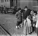 1911 09 23 Russie  Enfants en tenue d'hiver près de Viakka