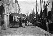 1905 08 13 Italie Chioggia marchands sur le quai