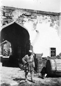 1897 09 06 Azerbaïdjan Bakou passage dans la muraille