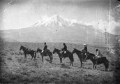 1897 10 10 Turquie vers l'Ararat mon escorte 1 interprète tatar 2 gendarmes et 1 porteur