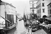 1905 08 13 Italie Chioggia le canal dans la direction du pont